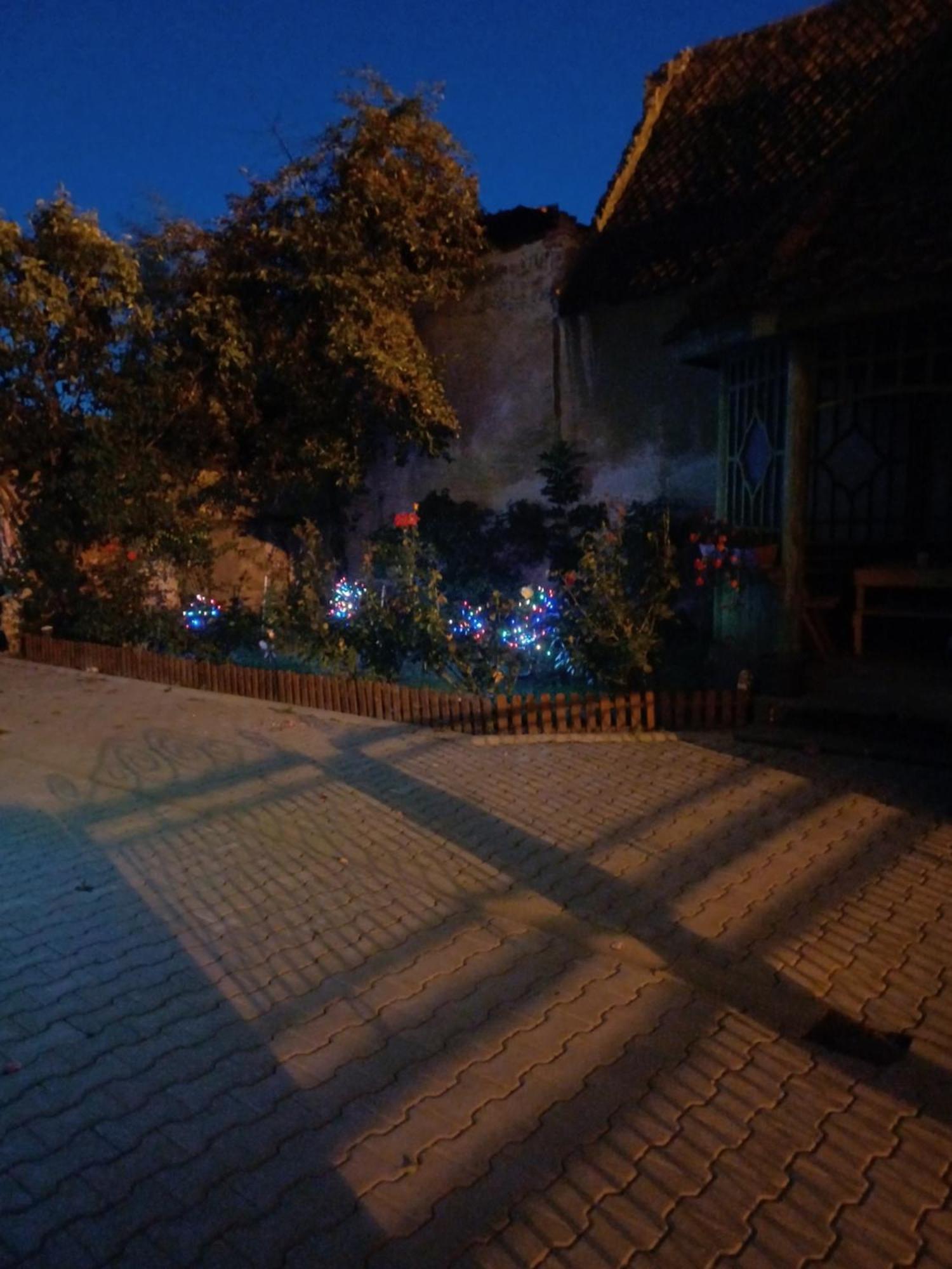 Cazare Rasnov Exterior photo